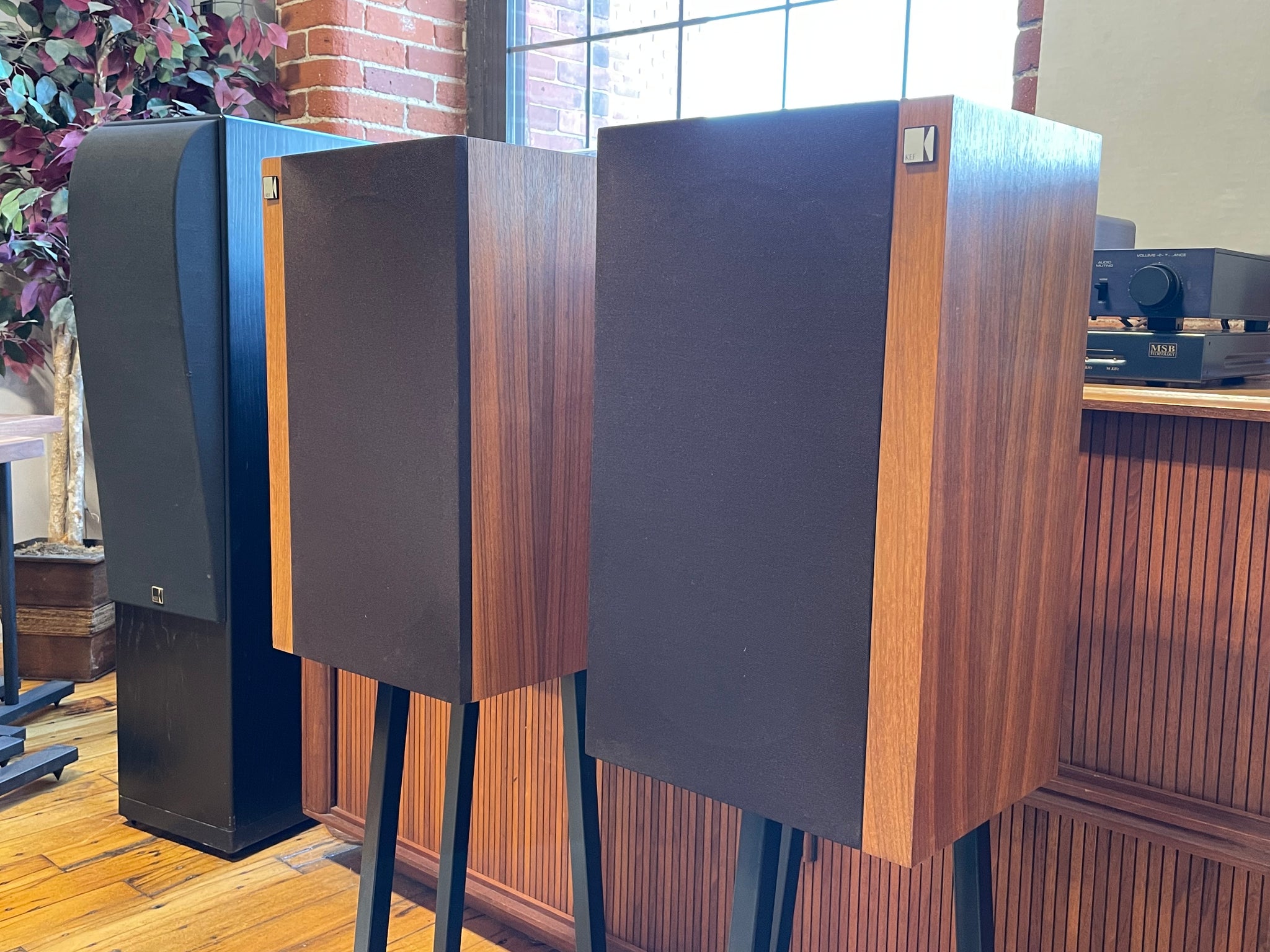 KEF Corelli - 