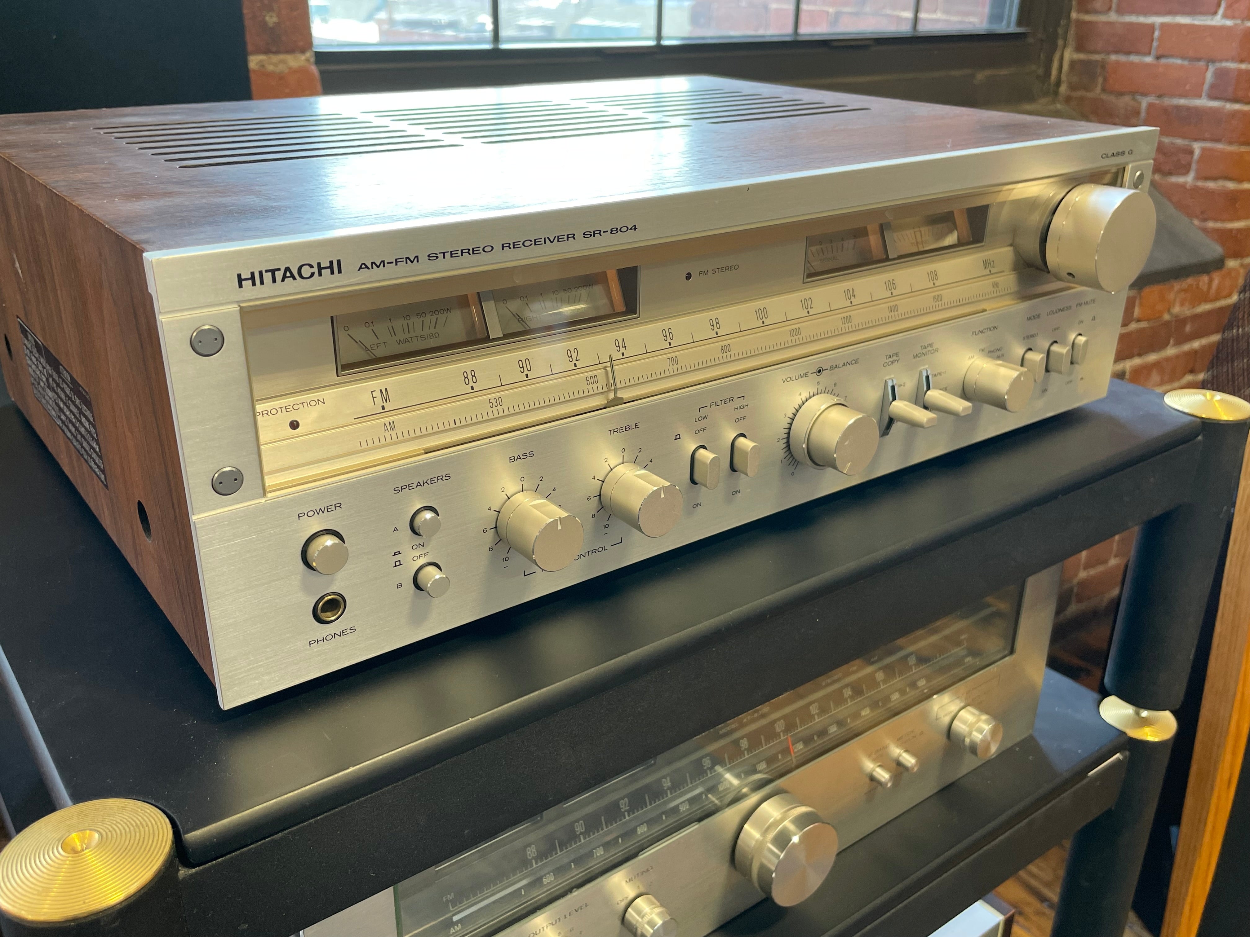 Hitachi SR-804 Vintage Receiver - SOLD – Holt Hill Audio