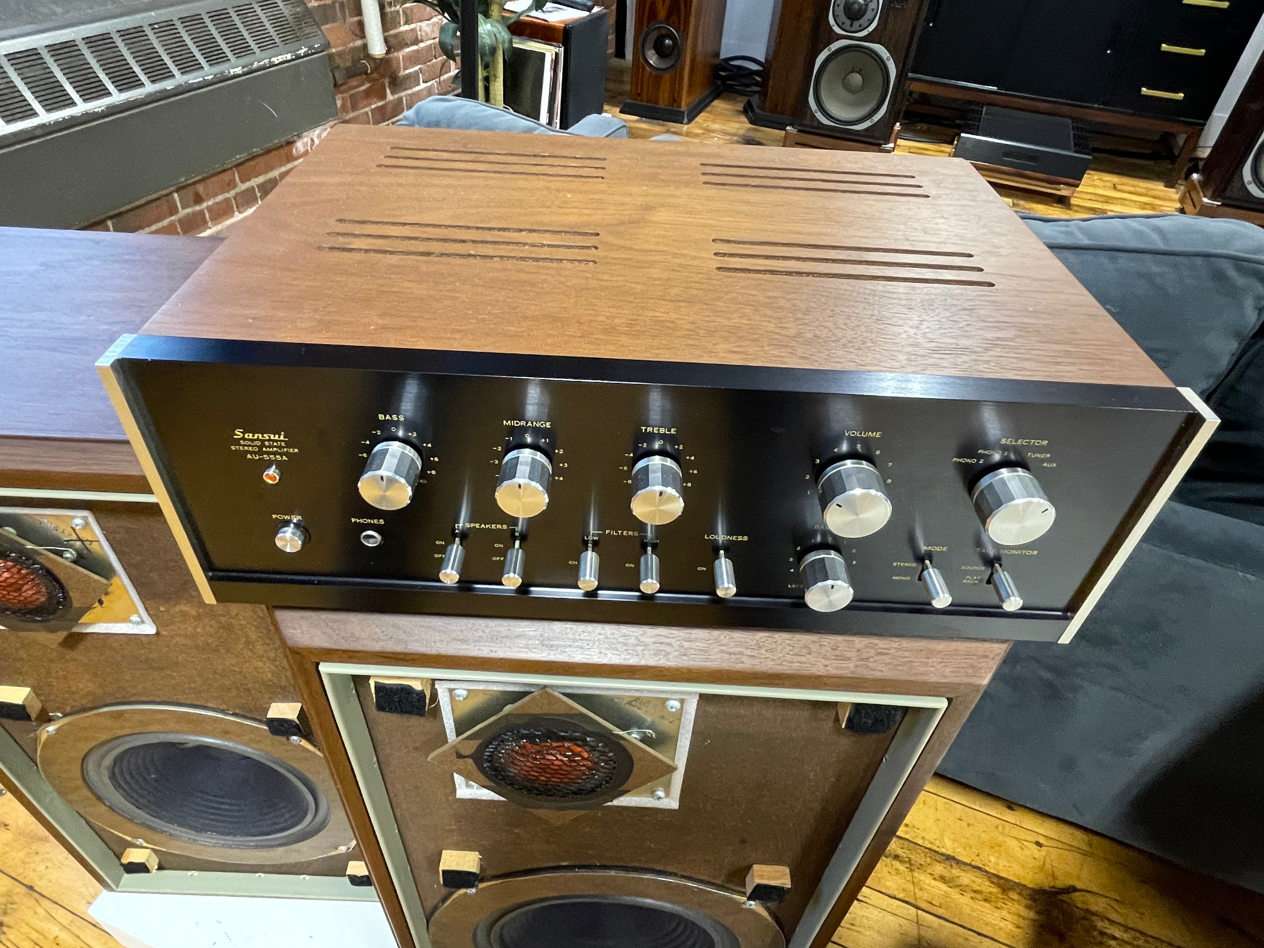 Sansui AU-555 A Sansui AU-555 A