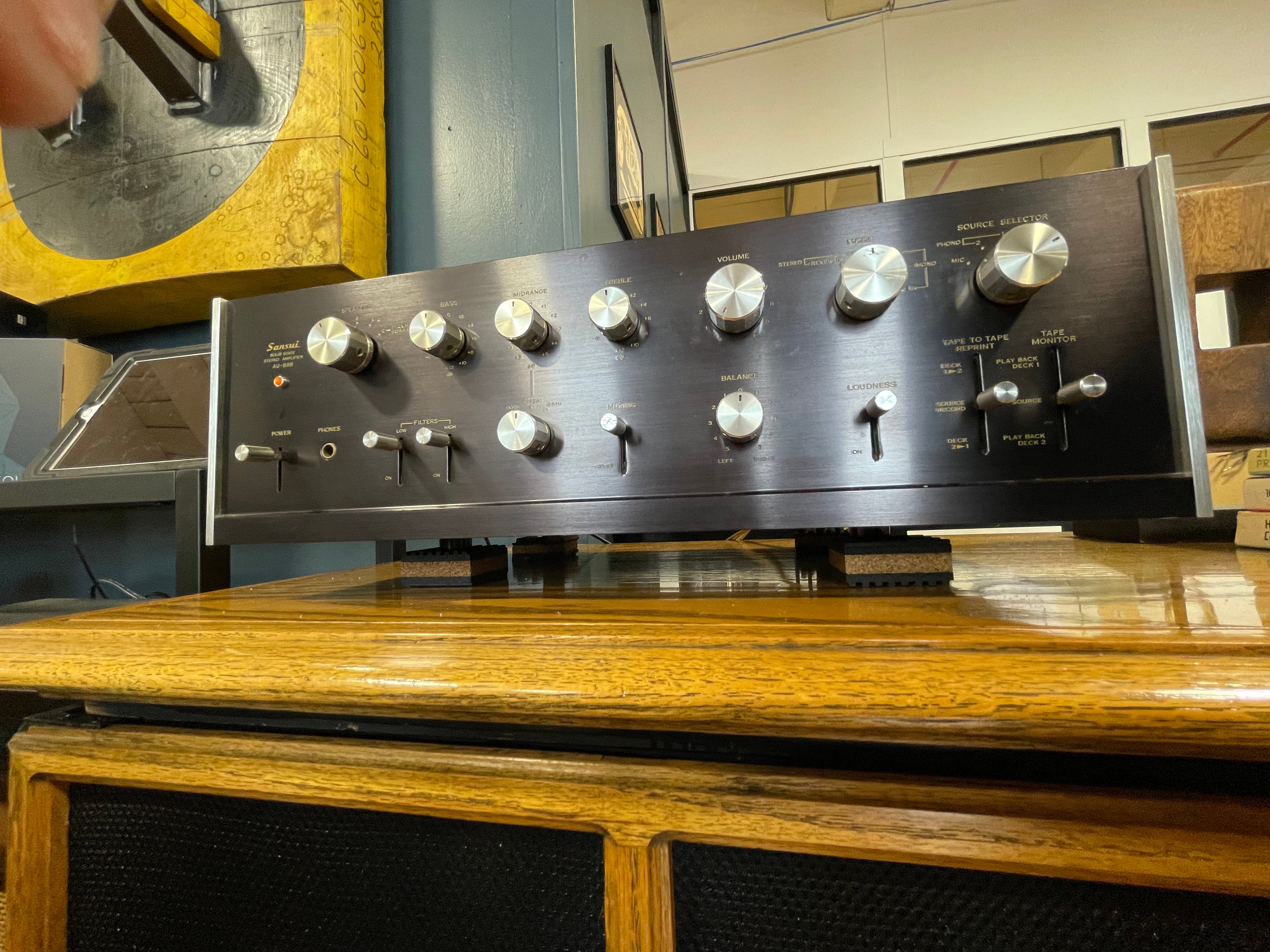 Sansui AU-888 Integrated Amplifier - "Vintage Masterpiece"