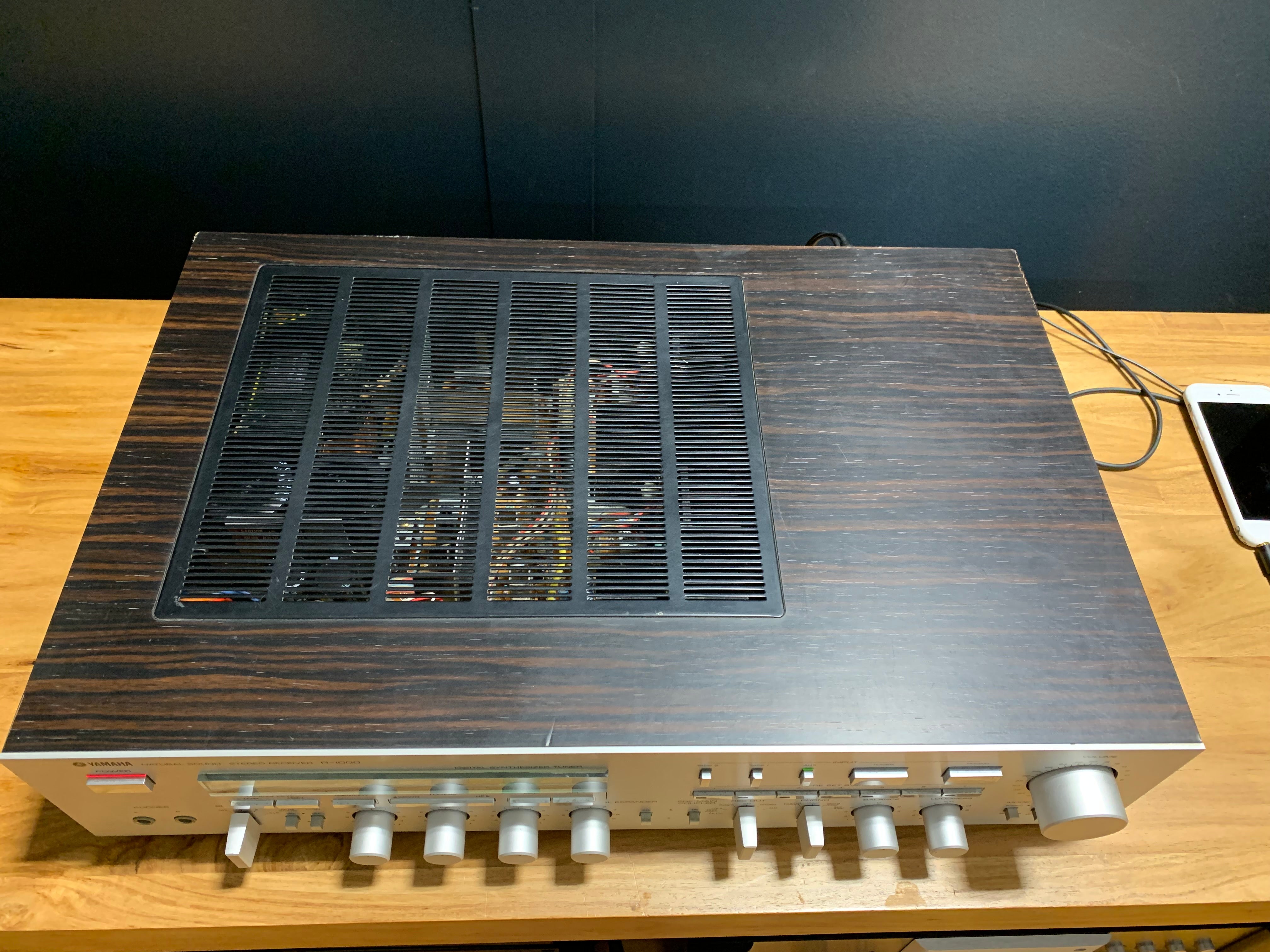 Yamaha R-1000 Stereo Receiver - SOLD