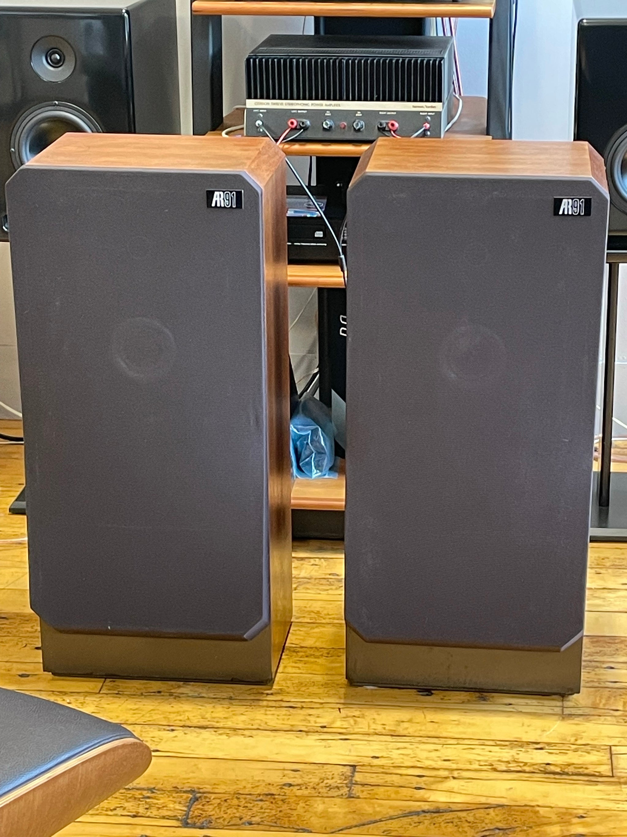Acoustic Research AR91 Floor Standing Speakers - SOLD – Holt Hill