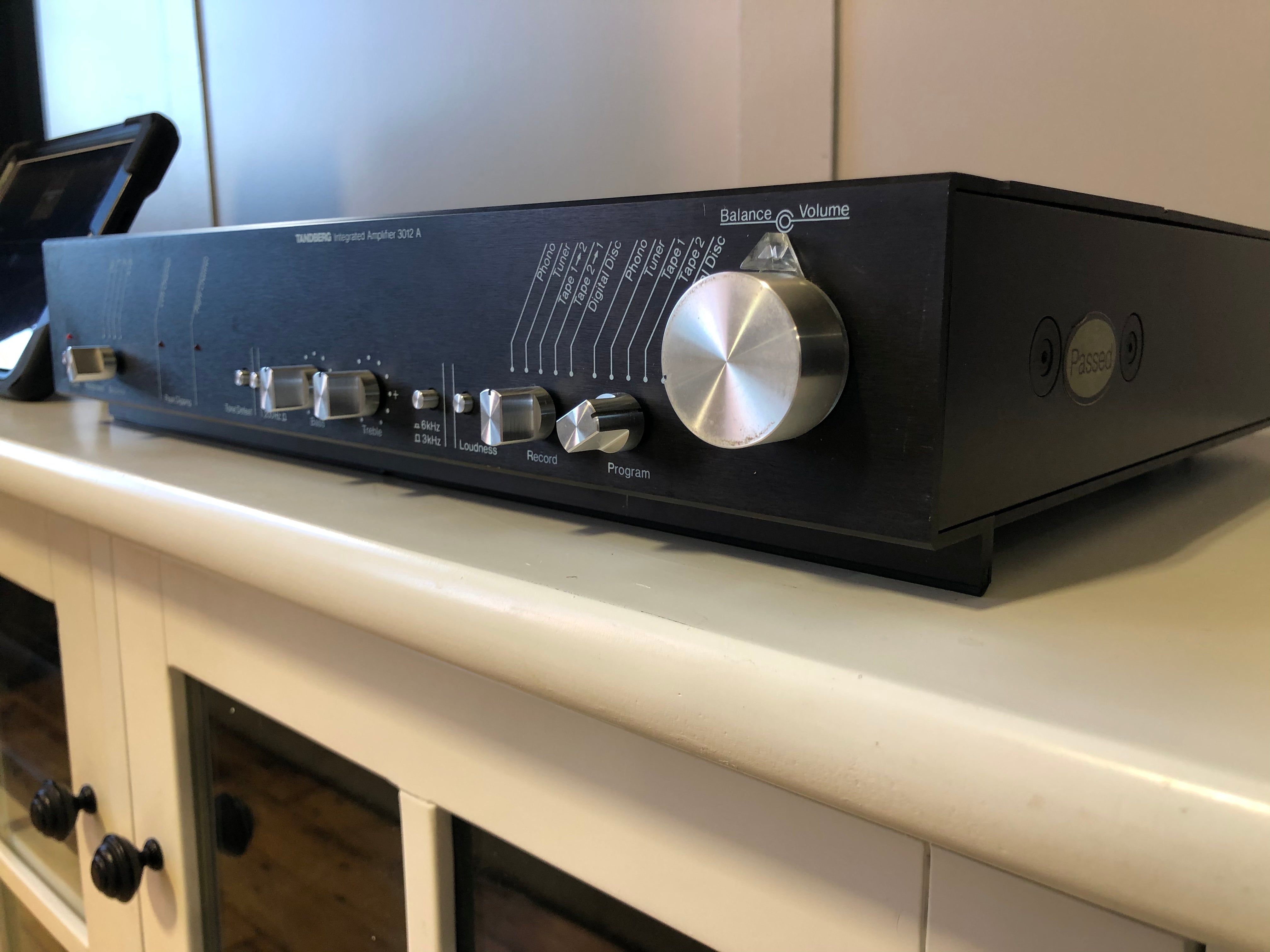Tandberg 3012A Integrated Amplifier, Like New Condition - SOLD