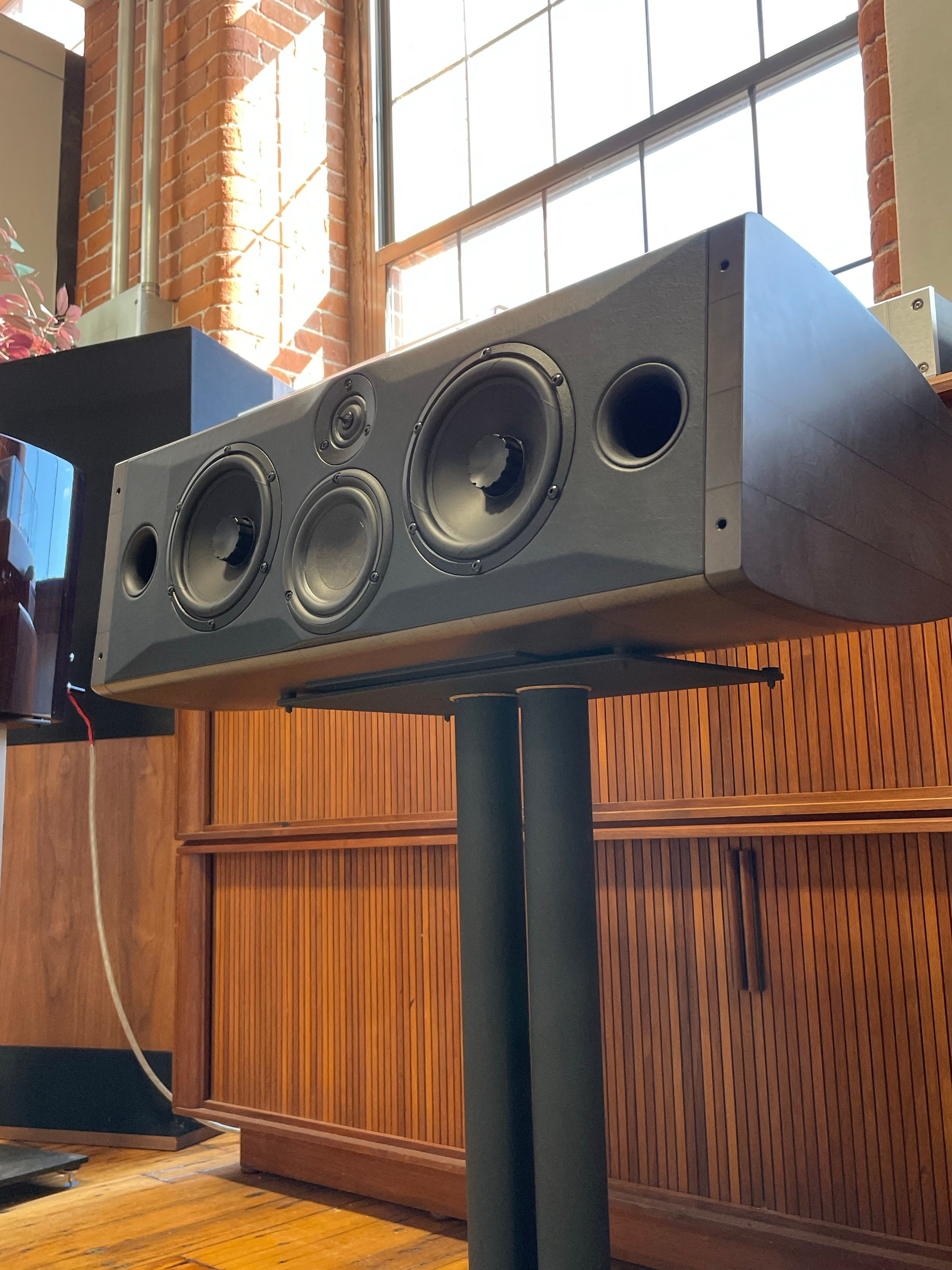 Sonus Faber, Cremona M Center - 