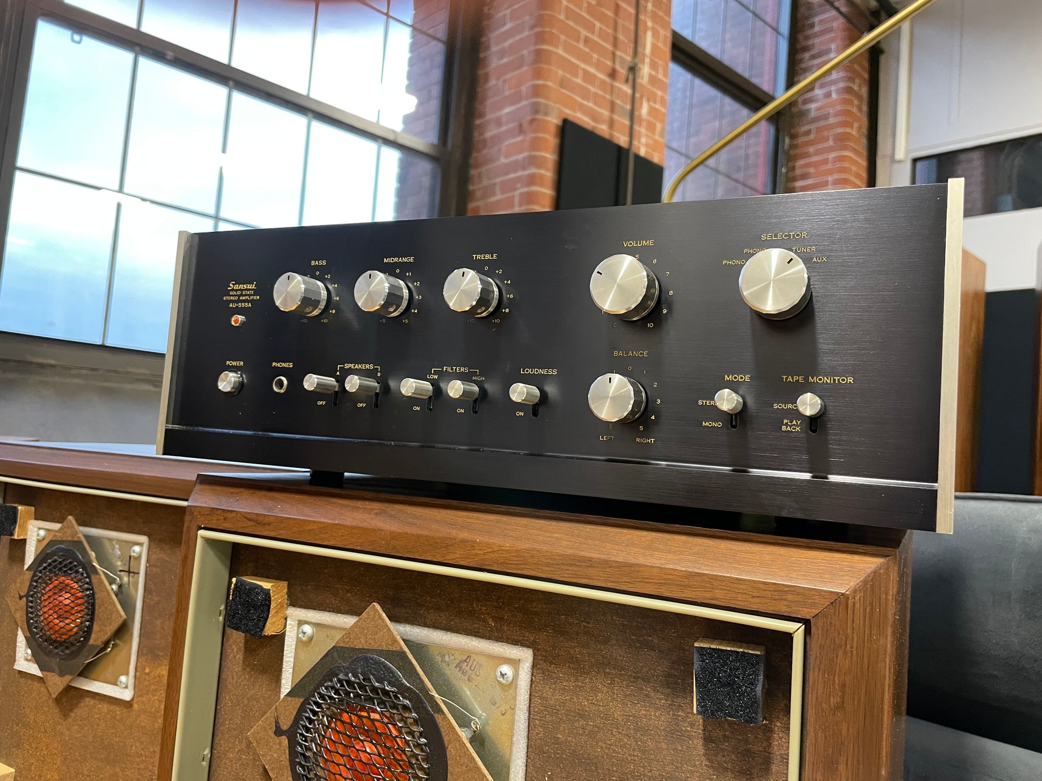 Sansui AU-555 A 