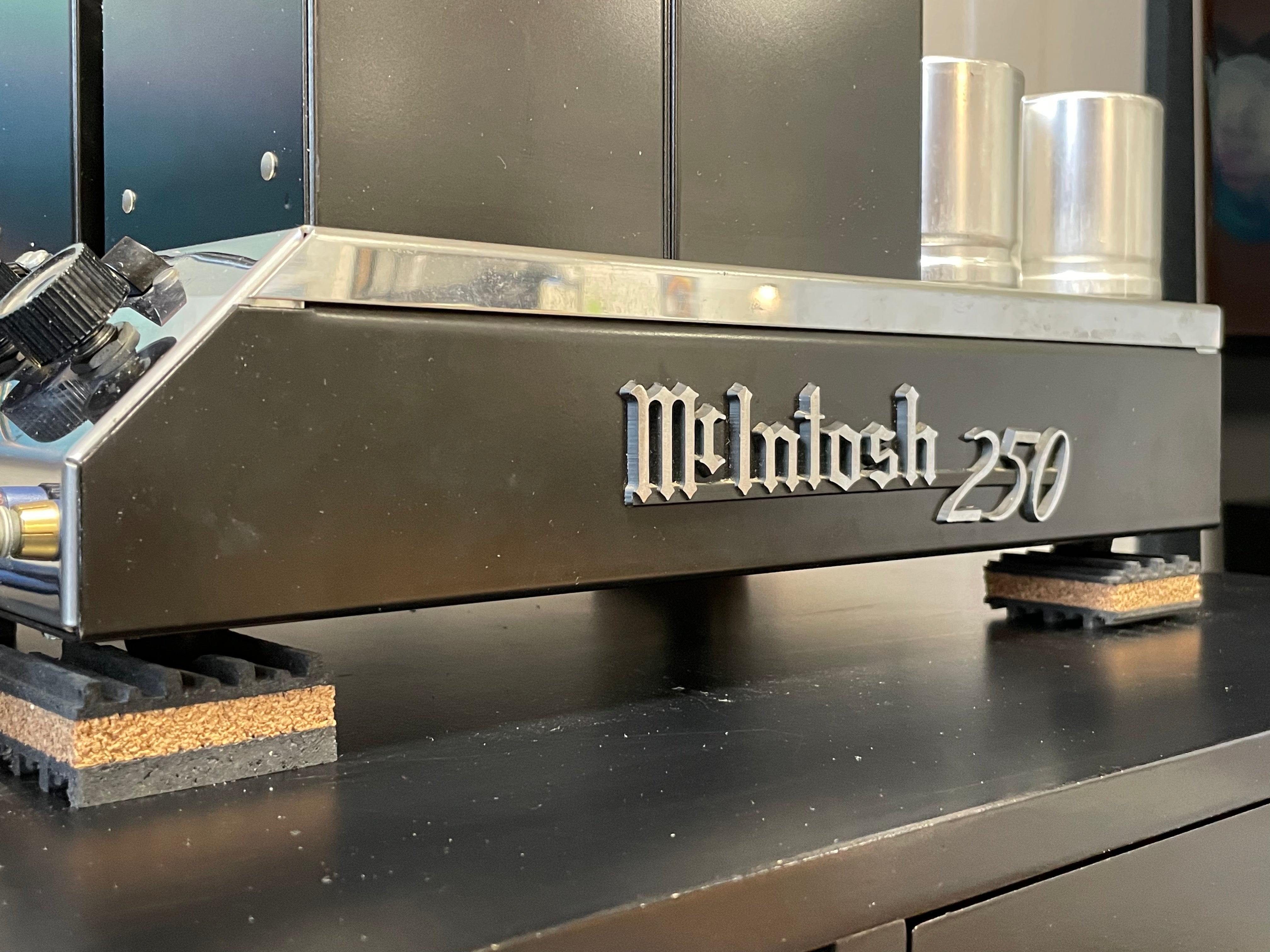 McIntosh MC250 Solid State Power Amplifier - SOLD