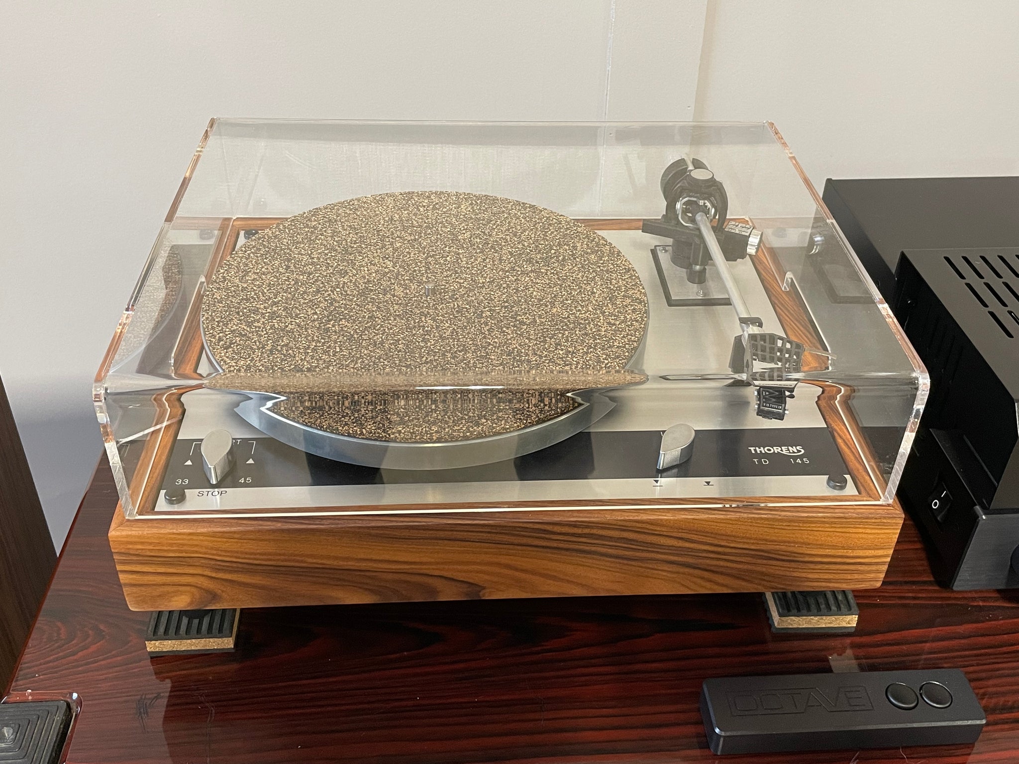 Thorens TD-145 