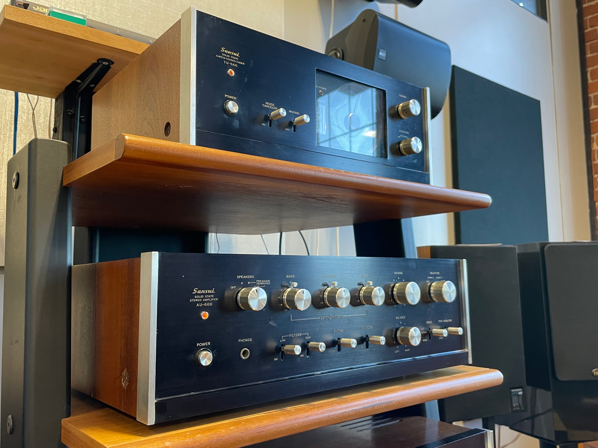Sansui AU-666/TU-666 Amp & Tuner - SOLD – Holt Hill Audio Sansui AU-666/TU-666 Amp & Tuner - SOLD – Holt Hill Audio