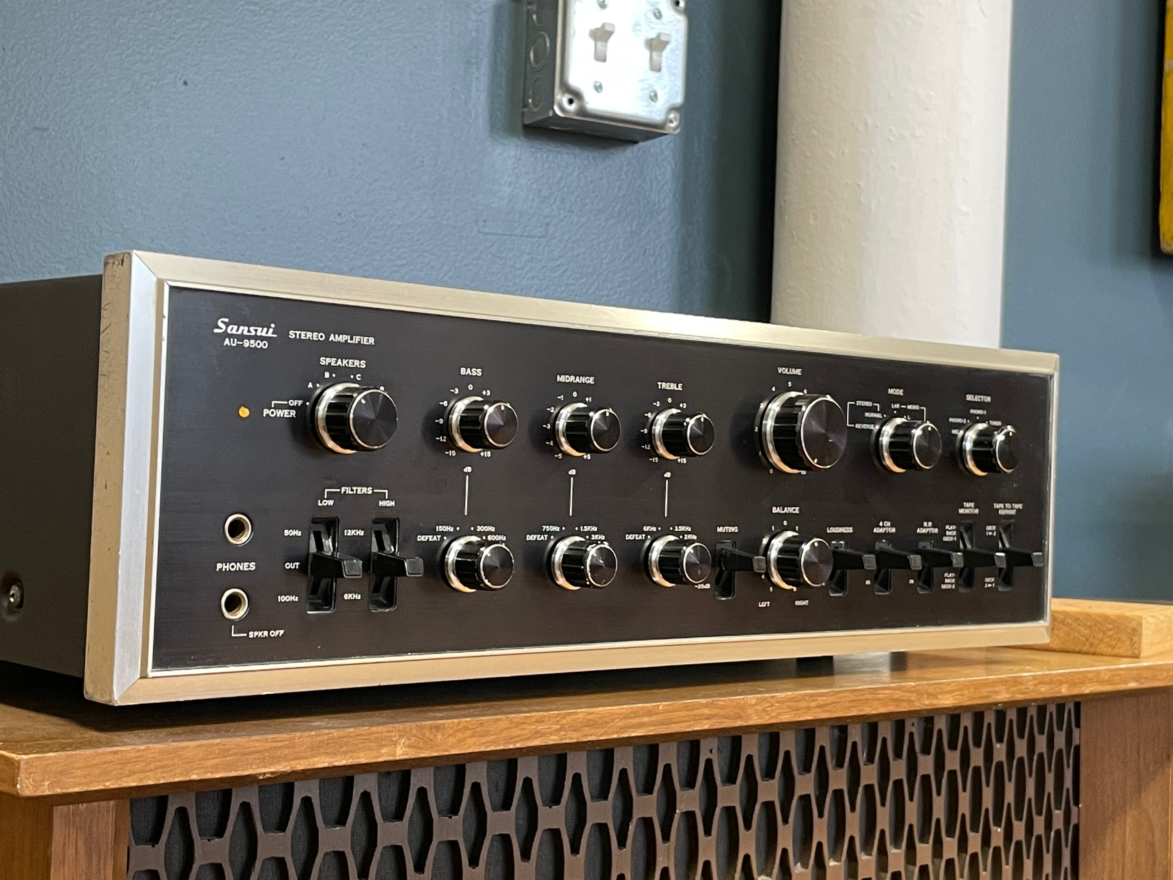 Sansui - AU-9500 - Amplificateur intégré à semi-conducteurs Sansui - AU-9500 - Amplificateur intégré à semi-conducteurs